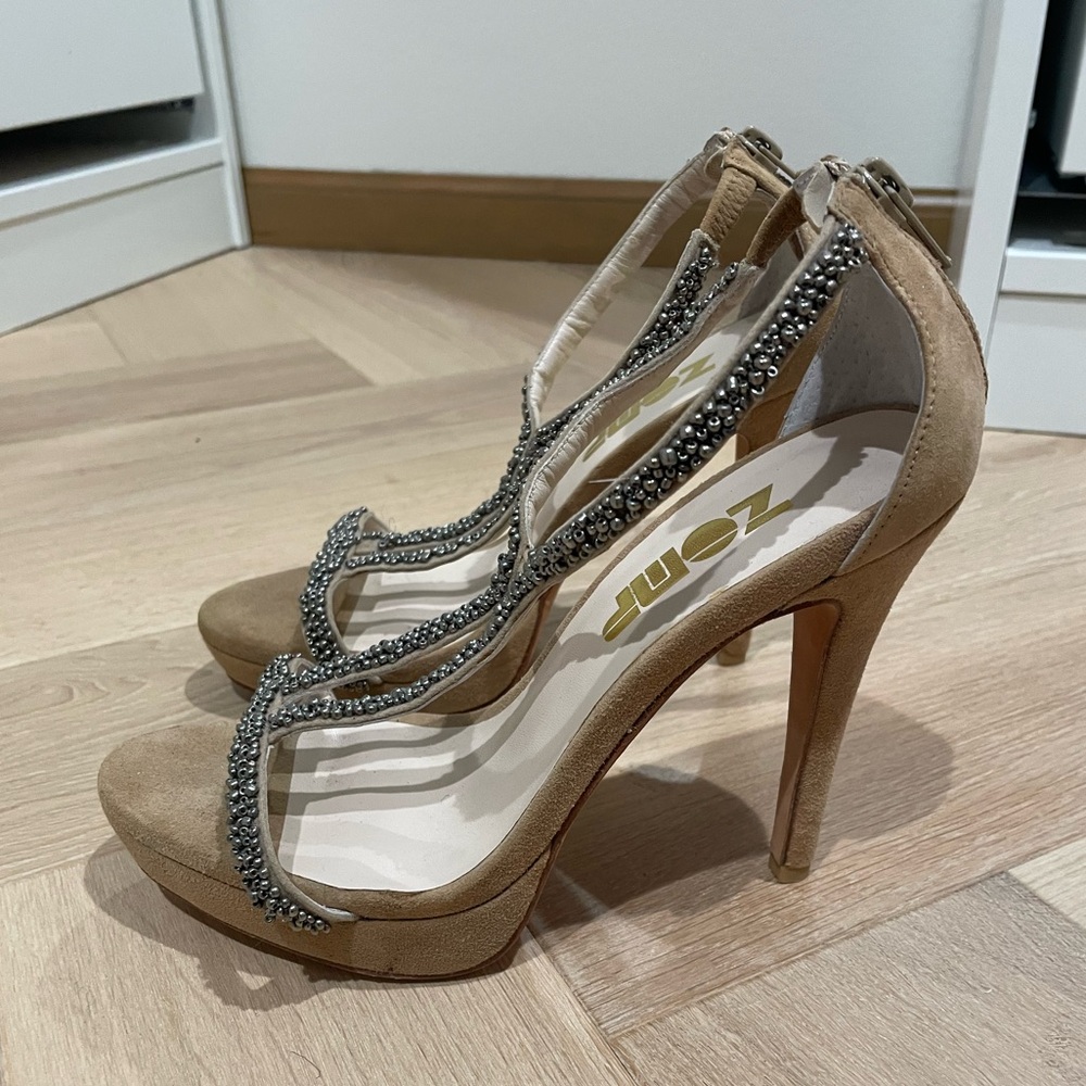 Zomp Women shoes in Size 36 that run like 37